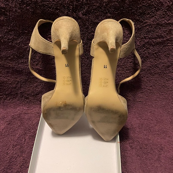 Shoes - Picture 3 of 3